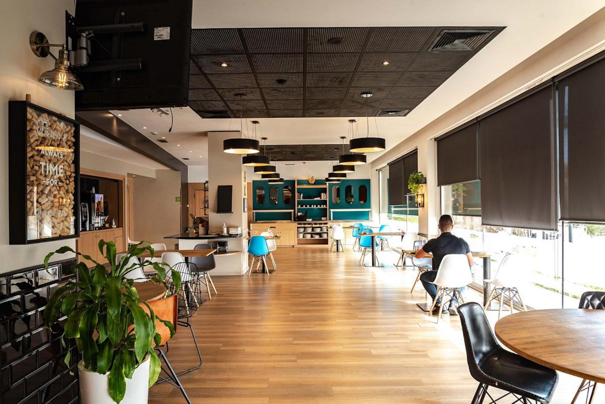 Travelodge Bcn Cornella Fira Cornellà de Llobregat Eksteriør billede
